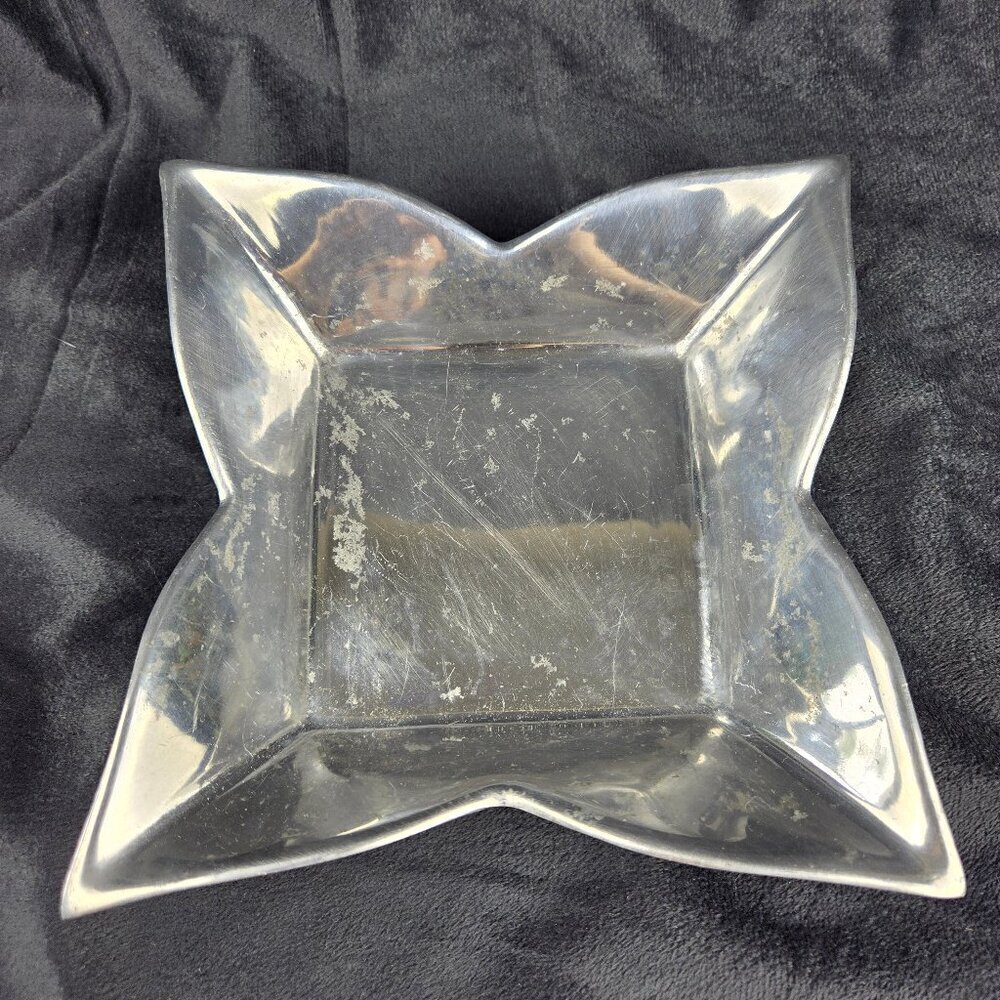 Vintage Pewter Petal Shaped Square Bowl Stable Base Decoration Centerpiece